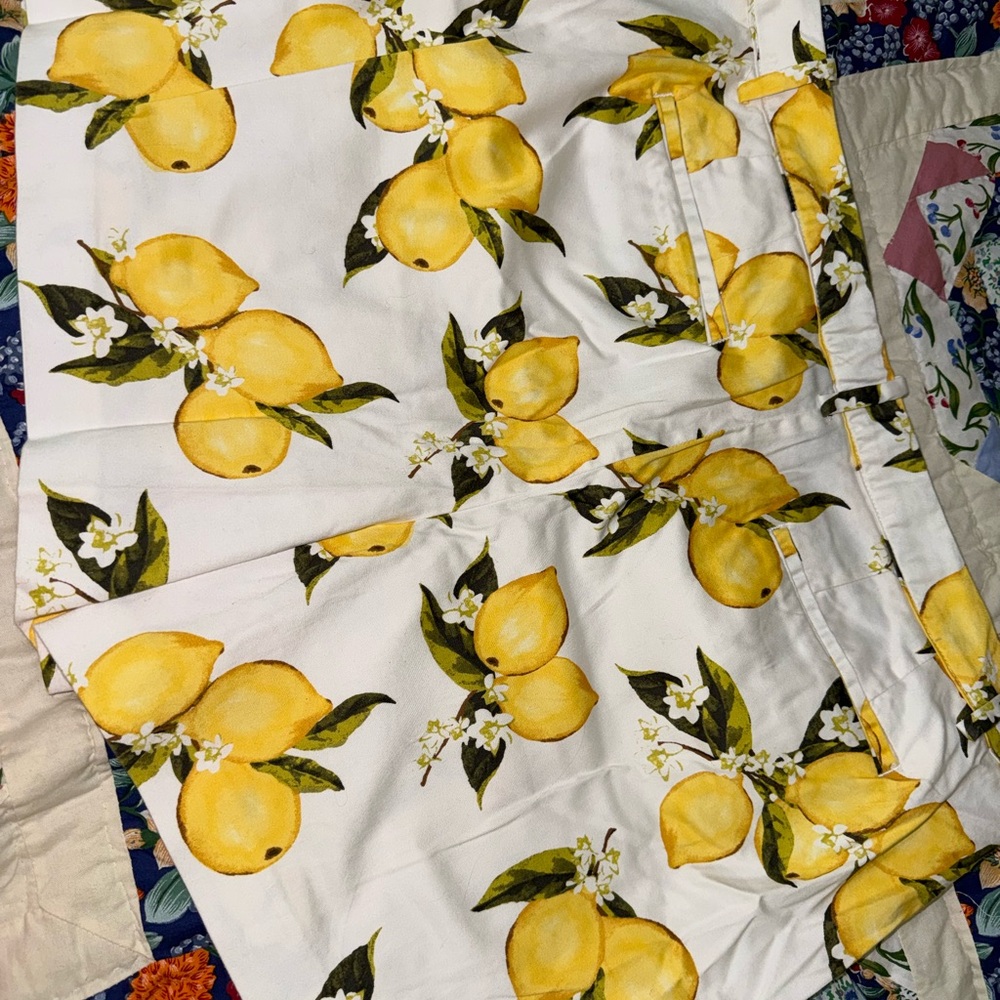 Lane Bryant Lemon Print Women's Shorts - Picture 10 of 14